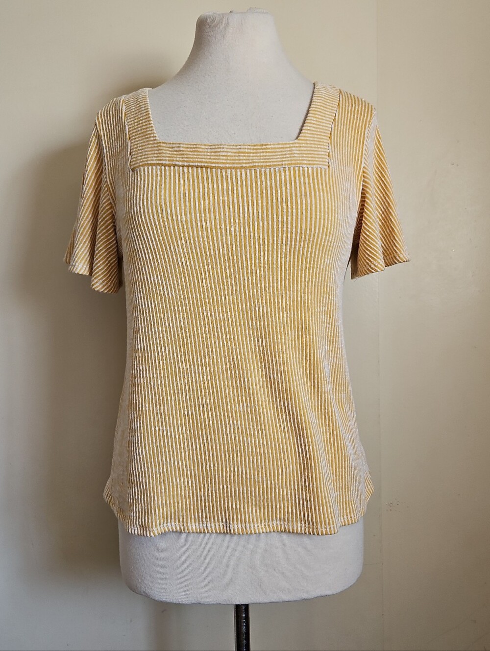 W5 Anthropologie Square Neck Yellow Striped Knit Top Short Sleeves Stretch Large
